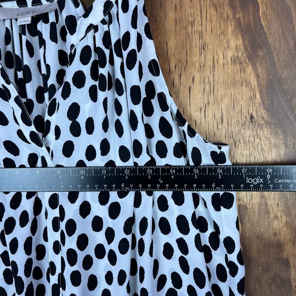 Ann Taylor LOFT Womens Blouse White Black Spots Polka Dot VNeck Tank Flowy M - Picture 4 of 10